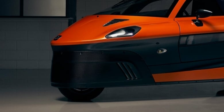 Flying Car Pal V Liberty Pioneer 8