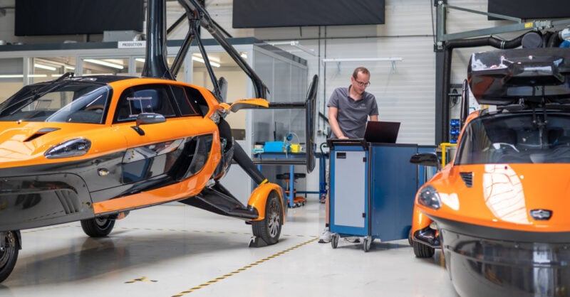 The world's first FlyDrive vehicle passed its first PTI/APK | PAL-V